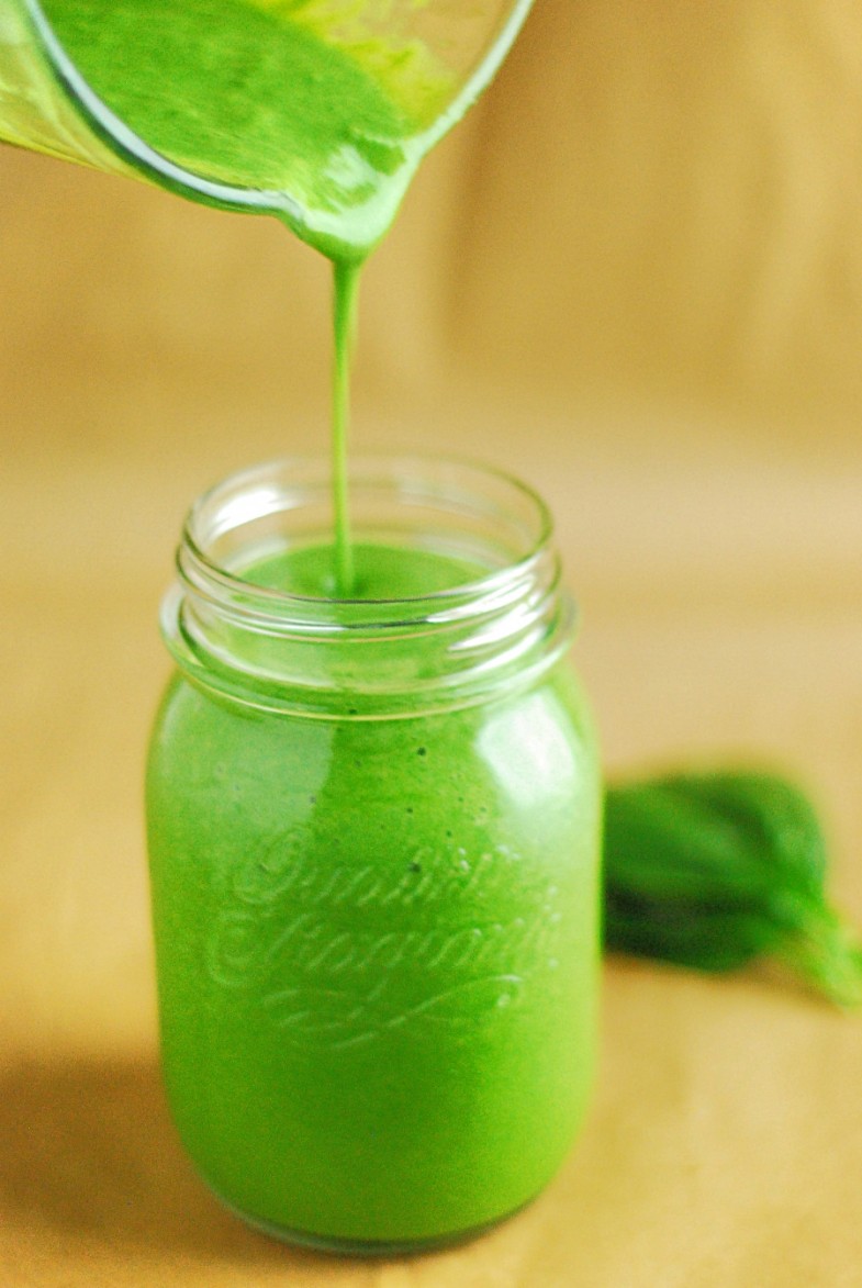 low-carb-green-smoothie