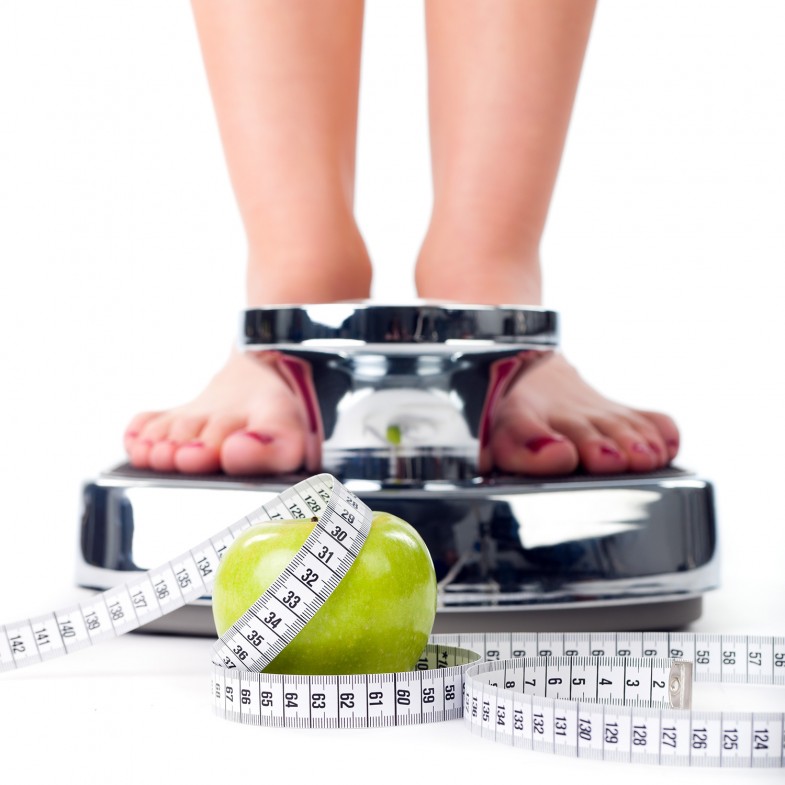 weight-loss-apple-measure