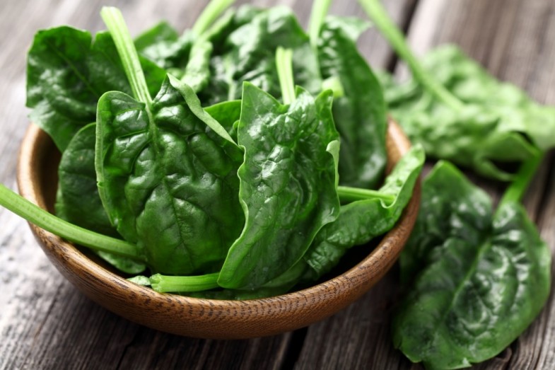 spinach-in-a-bowl-1260x840